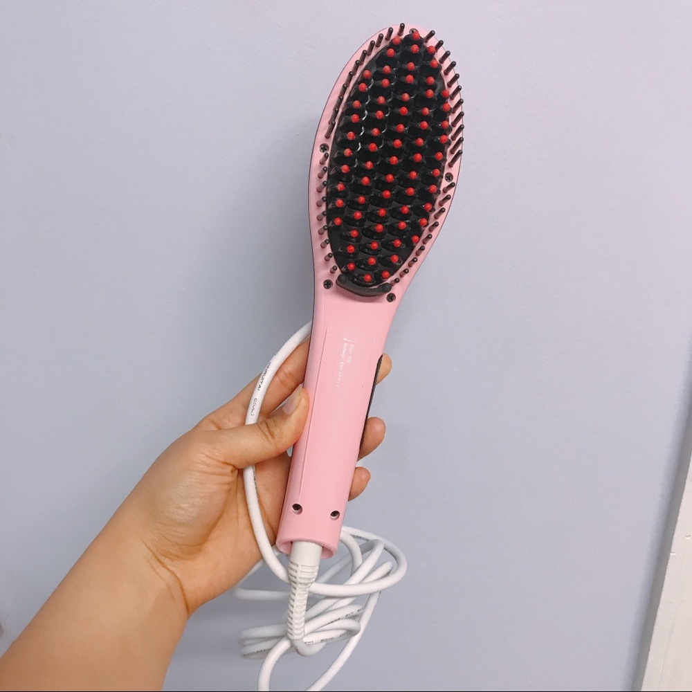 Hair straightener brush